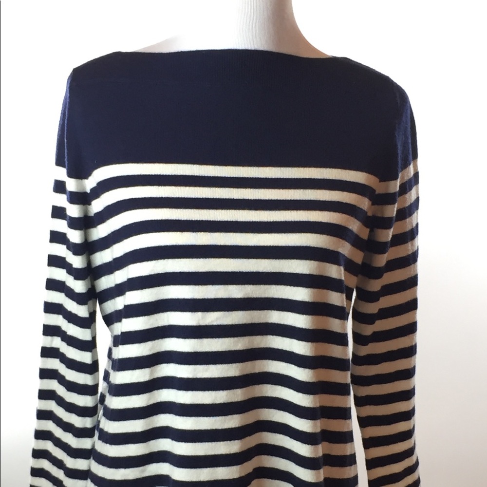 Gap boat neck navy and white sweater medium